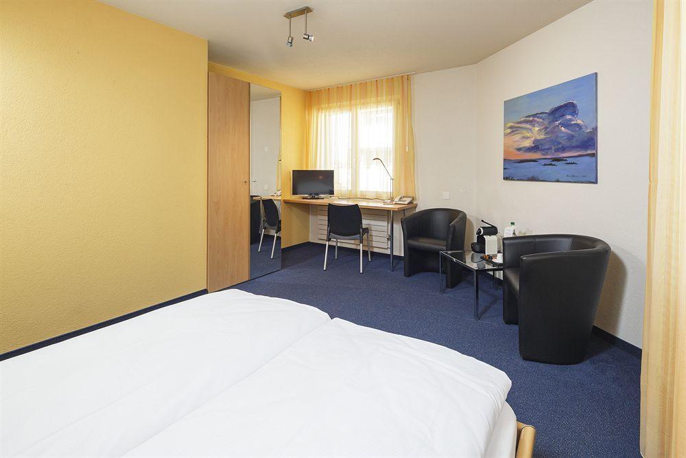 Aarehof Swiss Quality Hotel Wildegg Esterno foto