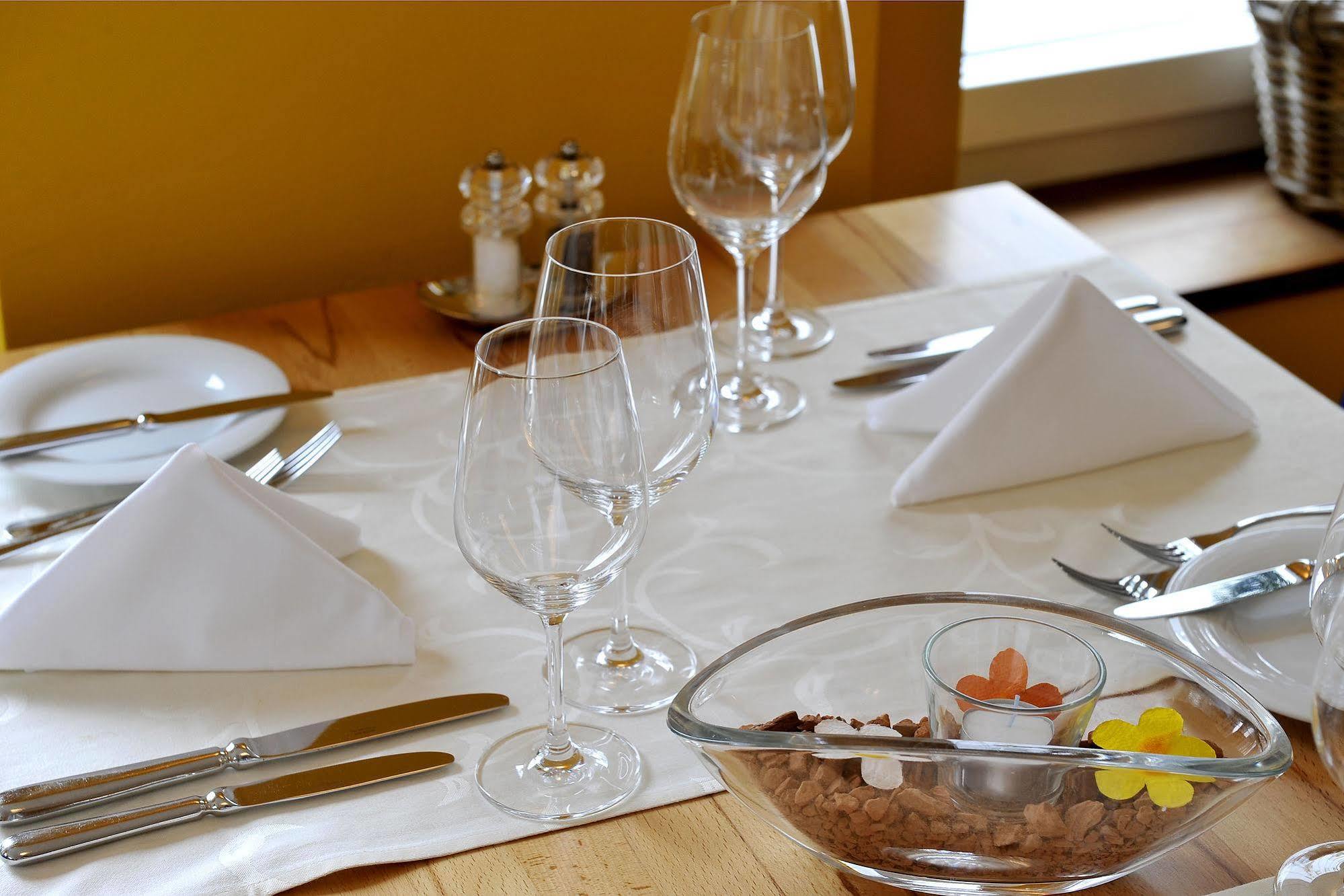 Aarehof Swiss Quality Hotel Wildegg Esterno foto