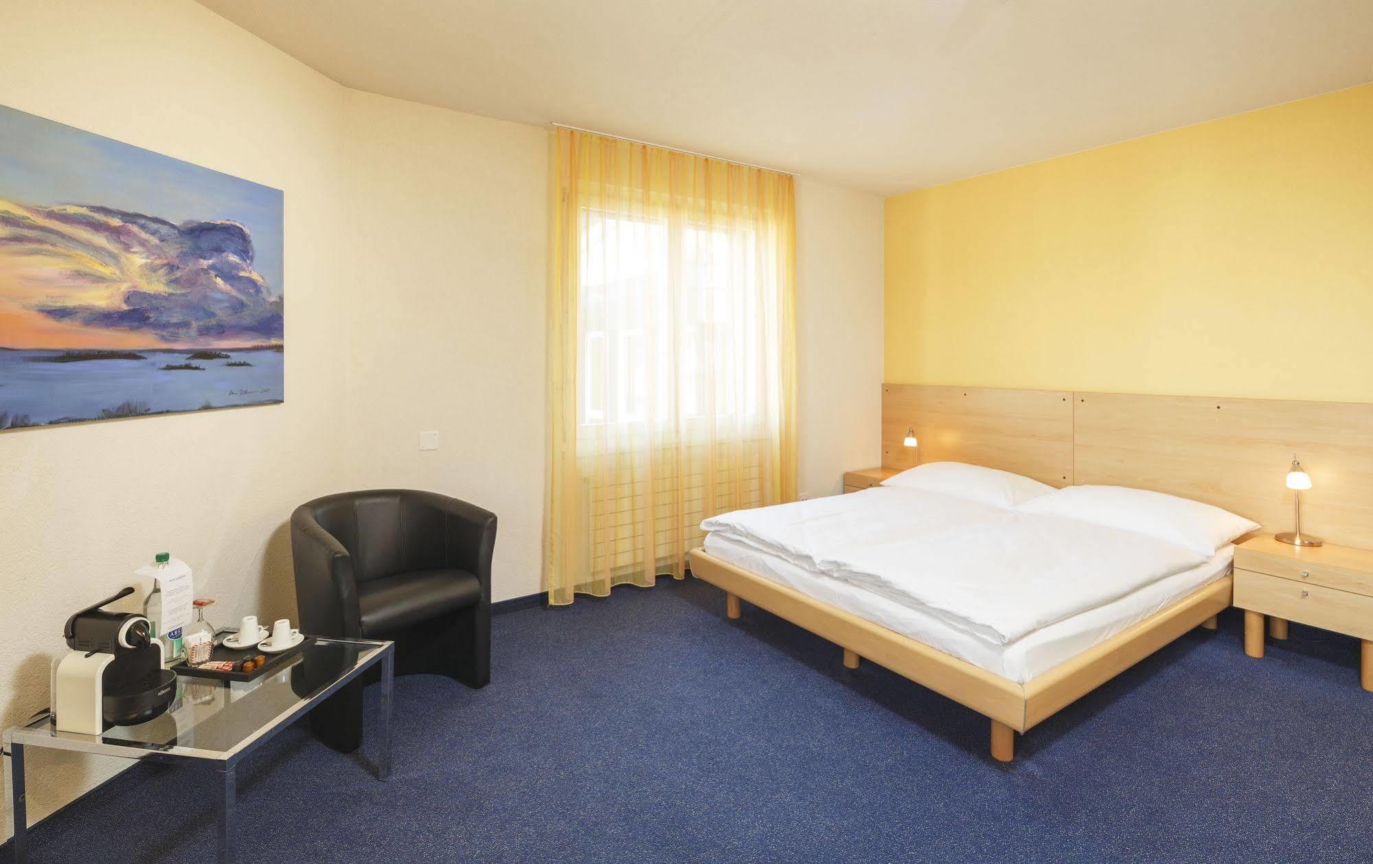 Aarehof Swiss Quality Hotel Wildegg Esterno foto