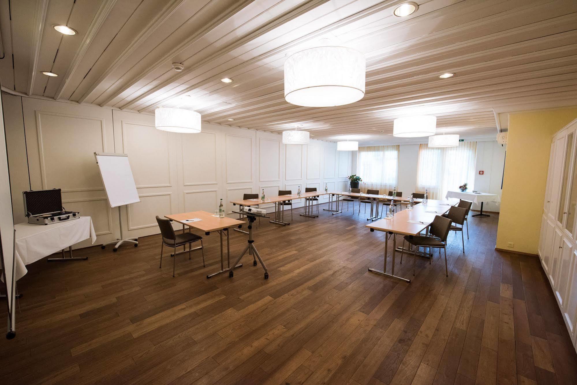 Aarehof Swiss Quality Hotel Wildegg Esterno foto